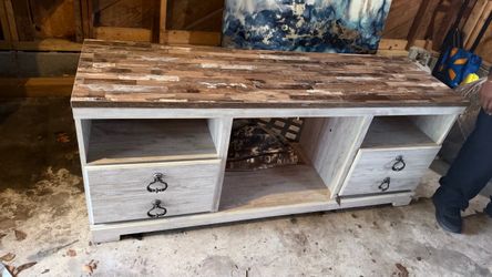 Tv console stand