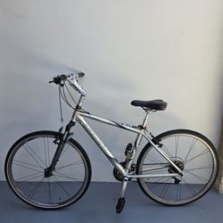 Trek 7700 Multitrack Hybrid Bike - Large