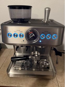Chefman Crema Supreme 15 Bar Espresso Machine w/ Grinder – Excellent Condition