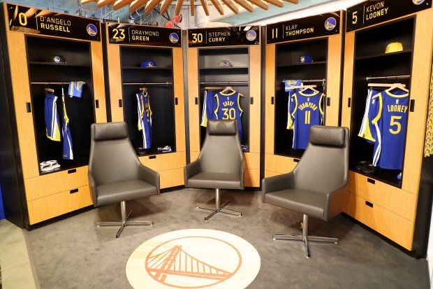 HOOPTOPIA at the New CHASE Arena in SF experience draft day, Have Champagne Championship celebrations , see how the WARRIORS travel private on play g