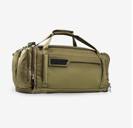 HUGE DISCOUNT! REP- Fitness Slate Duffel Bag: Brand new in box!
