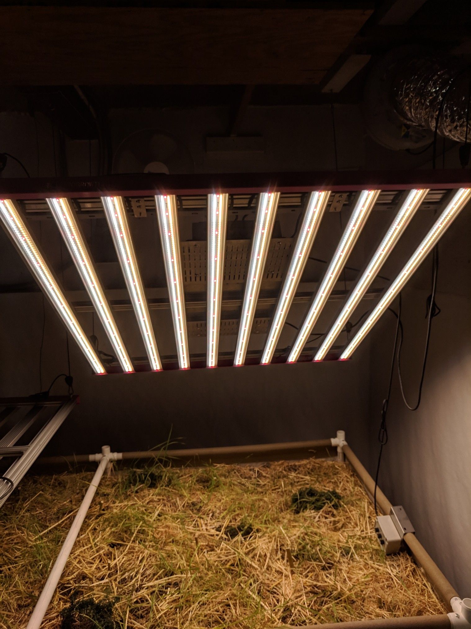 4x ProGrowTech EV700 LED Grow Lights (like new!)