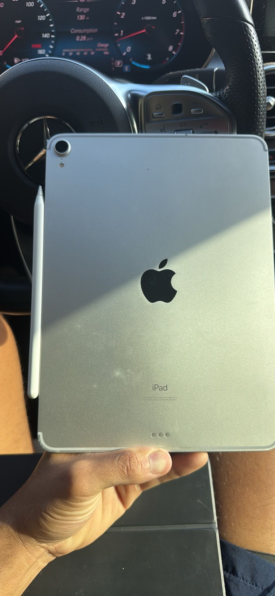 iPad Pro 11in 256gb (3rd Gen) WiFi + Cellular 