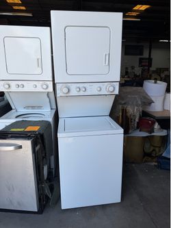 Stackable washer and dryer