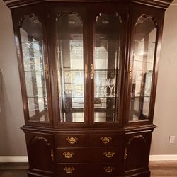 China Cabinet by Drexel, Lighted Cabinet, Formal Dining Room Furniture, Breakfront Display Cabinet