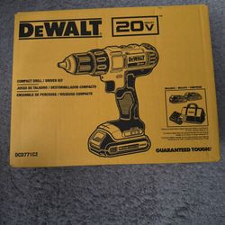 Dewalt 20V MAX Cordless 1/2 in. Drill/Driver DCD771C2