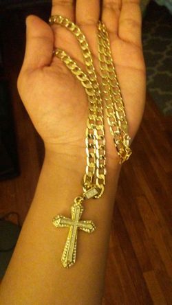 14k Gold Plated Cuban Link (30 inches) w Cross Pendant