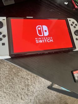 NINTENDO SWITCH OLED WHITE USED LIKE BRAND NEW