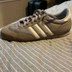 Adidas Dragon Vintage Shoes Size 10- Used