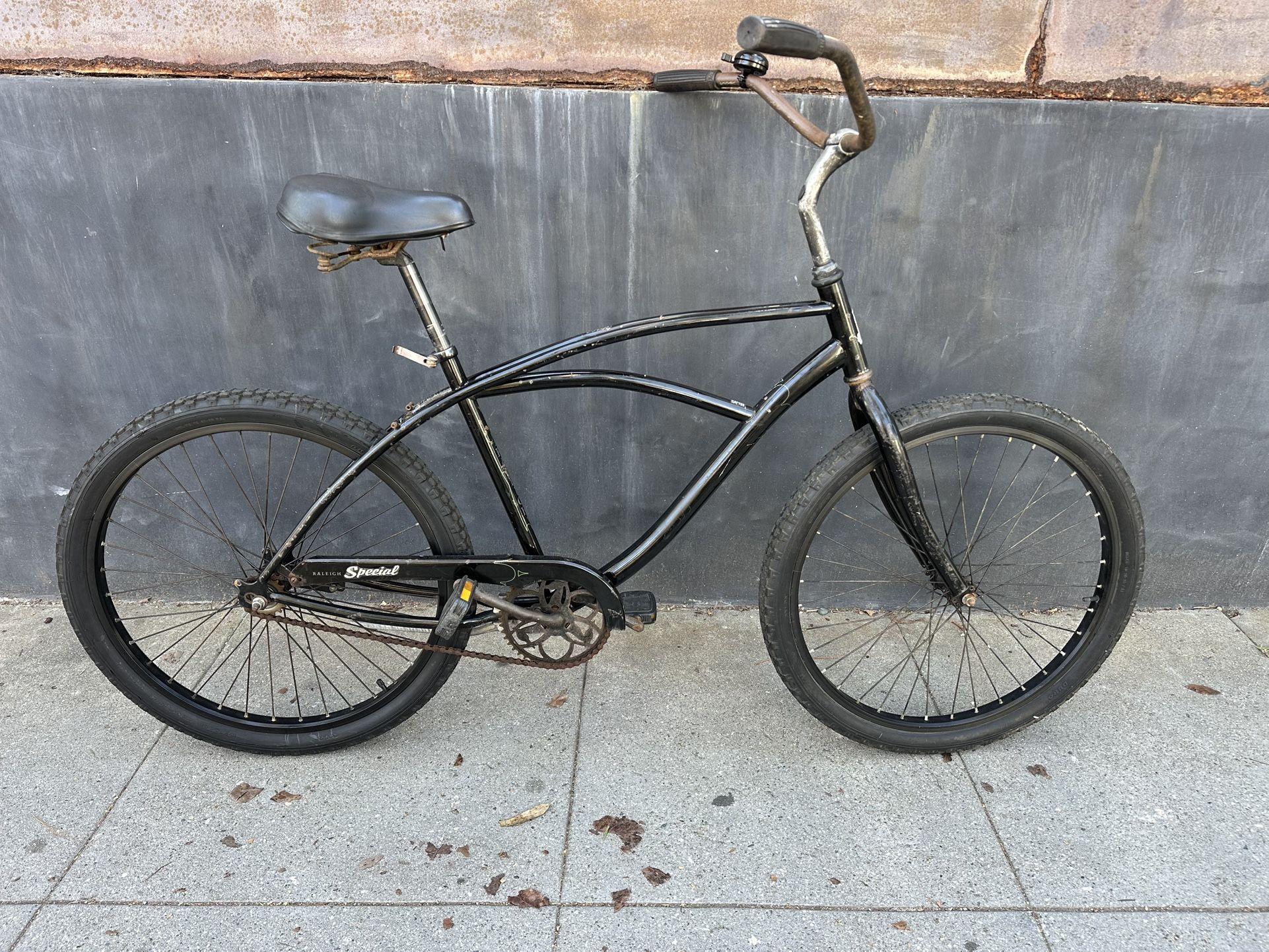 Great deal Black Raleigh BeachCruiser Smooth Rider 