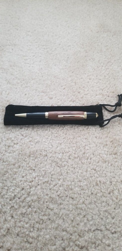 New Handmade Wood Pen