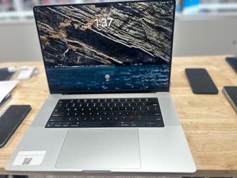 Mac m2 15 inch 8 ram 256 gb