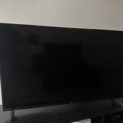 48 Inch TV, LG