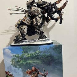Horizon Statue 