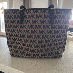 Michael Kors Tote