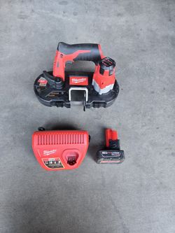 Milwaukee M12 Band Saw Set
