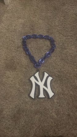 Yankees chain