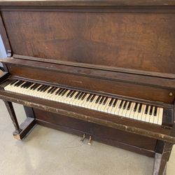 Upright Grand Piano - No Stairs 
