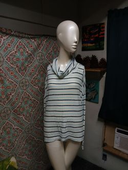NWT Time & Tru Cowl Neck High Low Top, Size L (12-14)