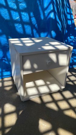Night stand