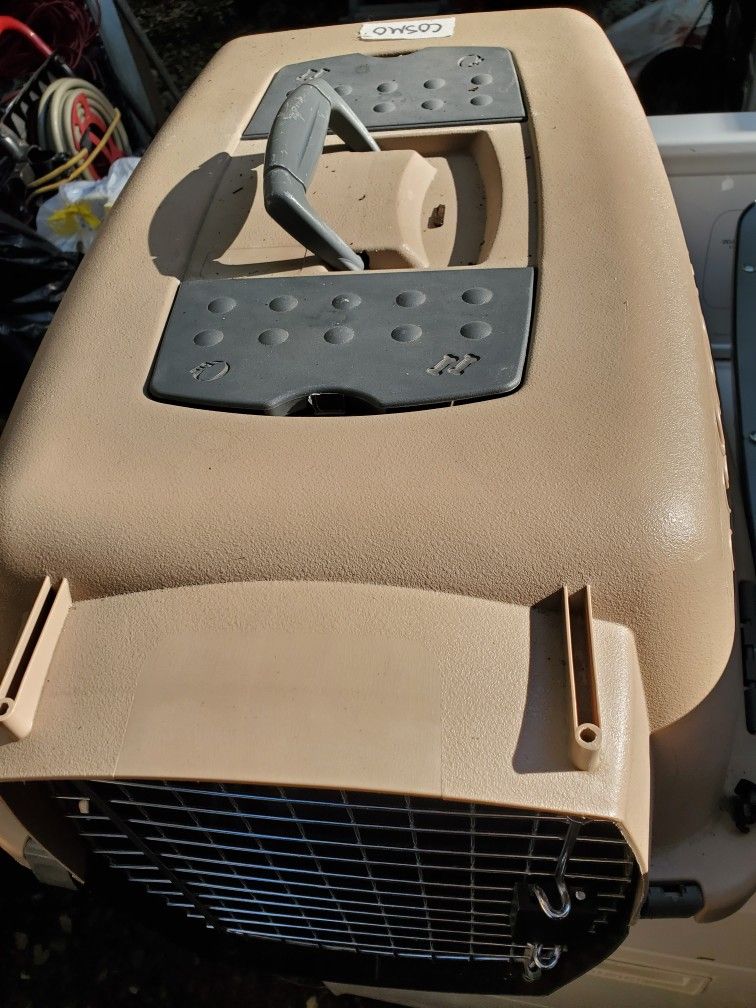 Small Pet Carrier Great Condition 