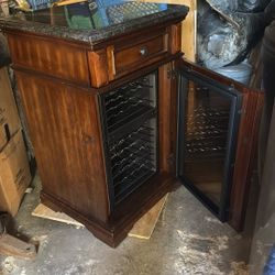 Costco Wine Refrigerator Twin star 24 Bottle 