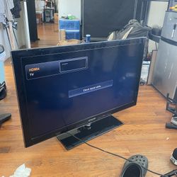 40” Samsung HD TV LN40C630