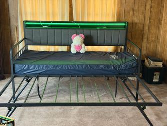 Day bed