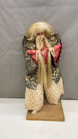 Japanese Renjishi Doll. Item No 307 (Shopgoodwill)