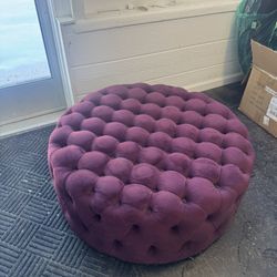 Ottoman / Table