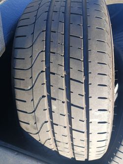 255/35R19 Pirelli P Zero Tires (2)