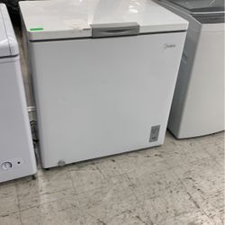 Midea Chest Freezer