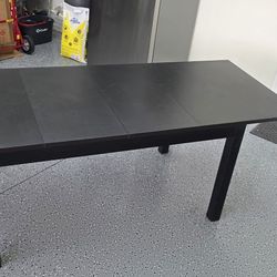 Solid Wood Extendable Dining Table