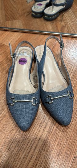 Women flats