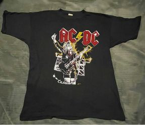 AC/DC “Who Made Who” 1986 Classic Logo Concert T-Shirt.