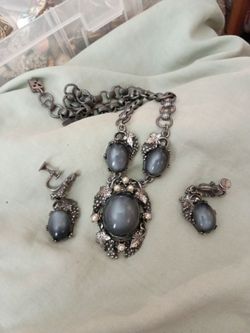 Vintage Silver-Tone Necklace and Earrings Set