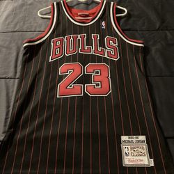 Michael Jordan Mitchell And Ness Authentic Jersey Size Medium 