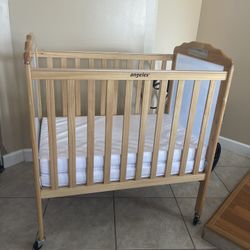 Baby crib