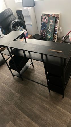 Work desk