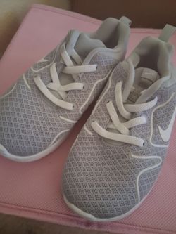 Light used Nike small child shoes