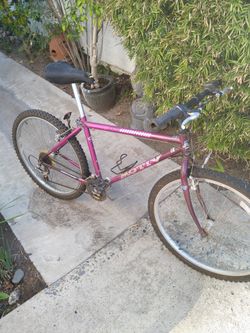 Motiv Mountain Bike