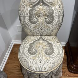 Vanity Chair