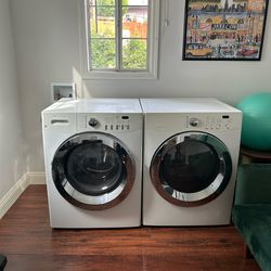 Frigidaire Washer/Dryer Side by Side