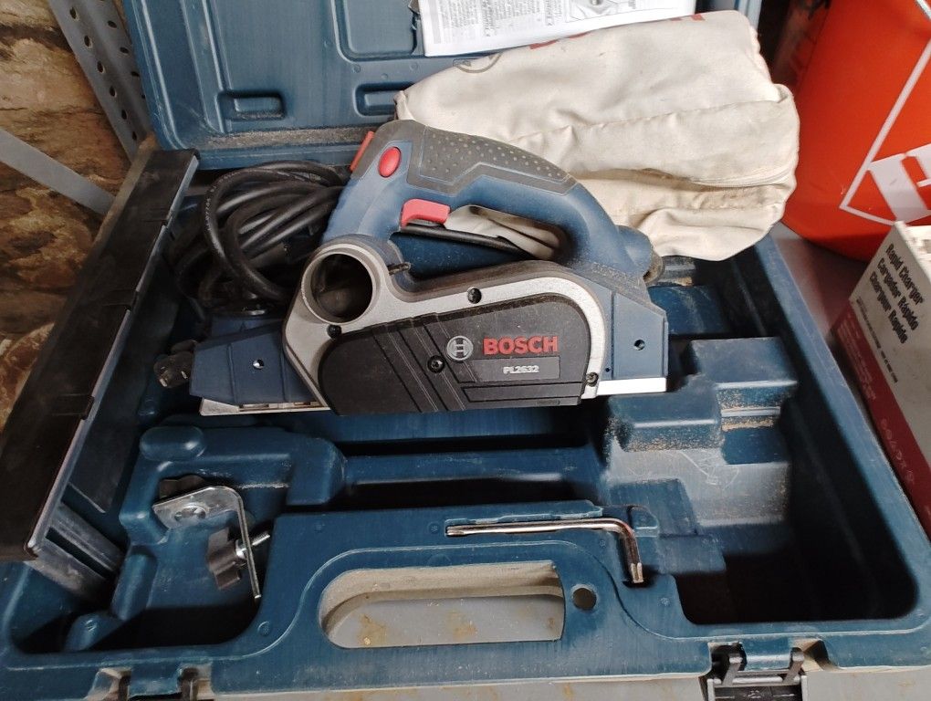 BOSCH PL2632 Hand Power Planer