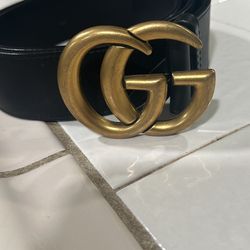 Authentic Woman’s Gucci Belt