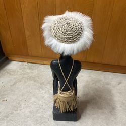 Hawaiian statue 16”