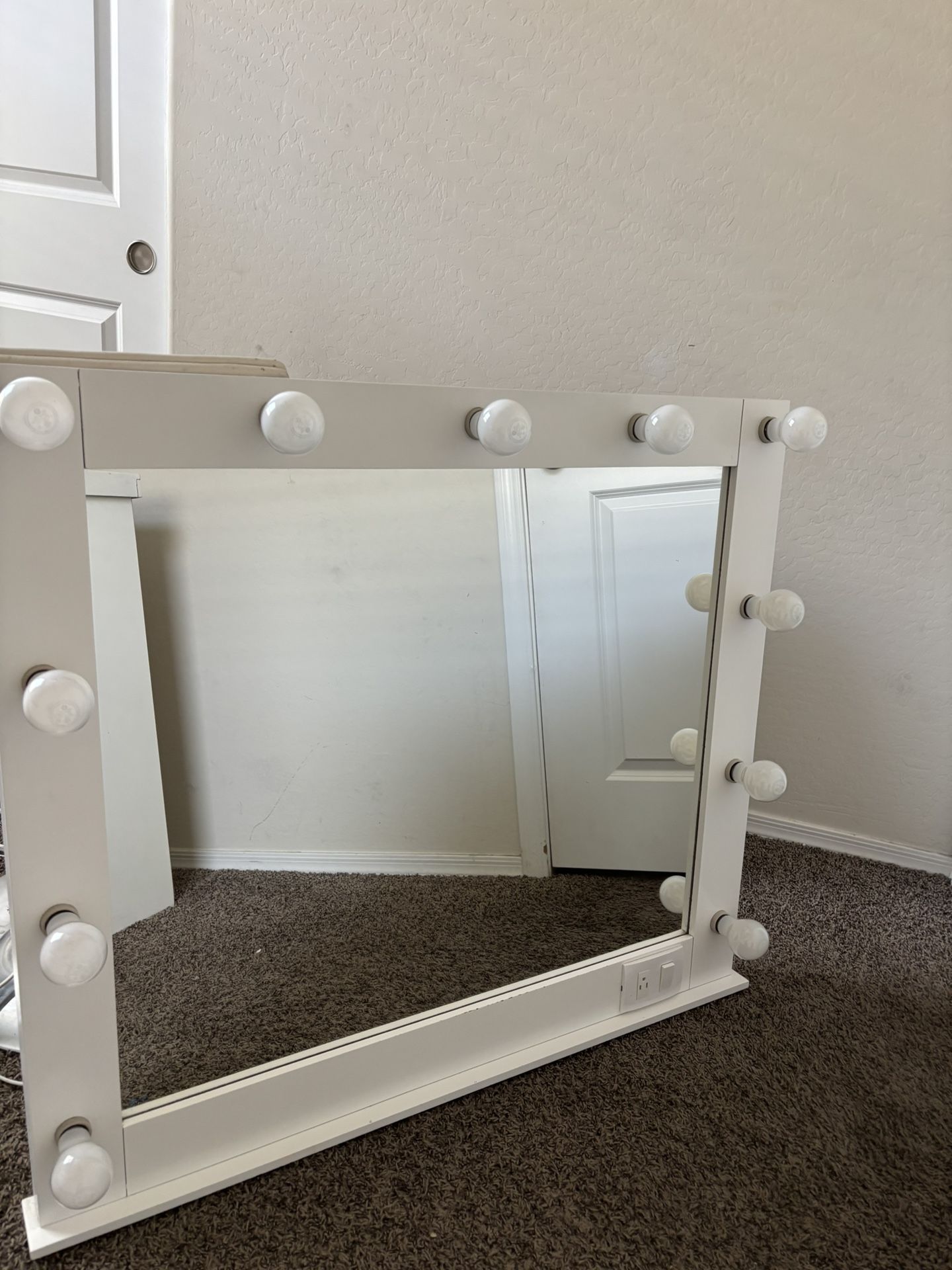 vanity for sell !
