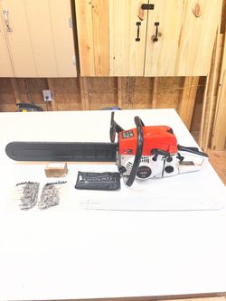 5800 CE Chainsaw (See Details)