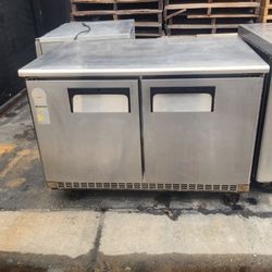 Continental 2-Door Undercounter Cooler – Commercial Grade