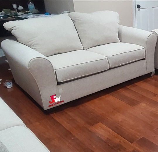Brand New! Love Seats 😍 Take it home with only $39Down/ Hablamos Español Y Ofrecemos Financiamiento 🙋🏻♂️